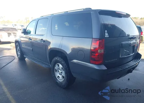 2010 Chevrolet Suburban 1500 Ls z USA, uszkodzony, nr VIN 1GNUCHE09AR161953